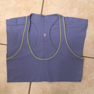 LULULEMON - REVERSIBLE Cool Racerback size 6